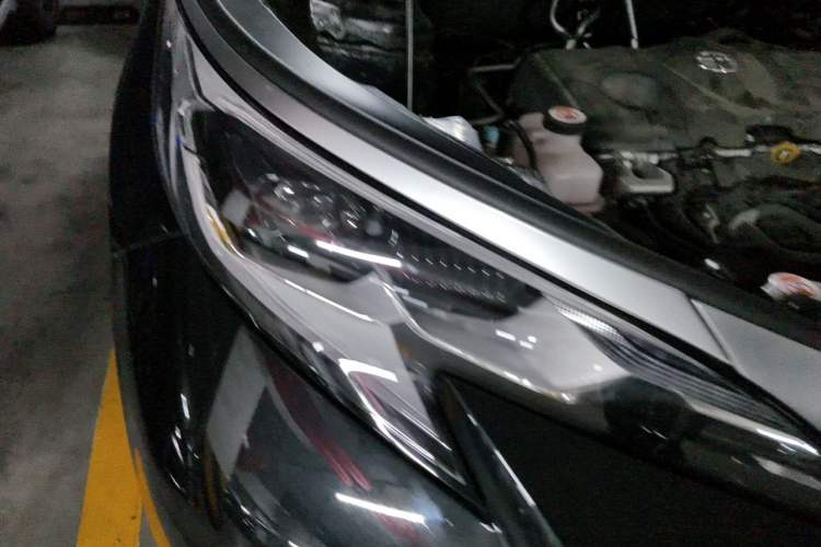 Used Toyota SIENNA 2021 2.5L Hybrid Ultimate Edition Right Front Headlight