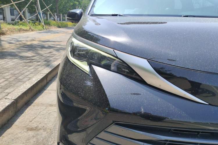 Used Toyota SIENNA 2021 2.5L Hybrid Luxury Edition Right Front Headlight