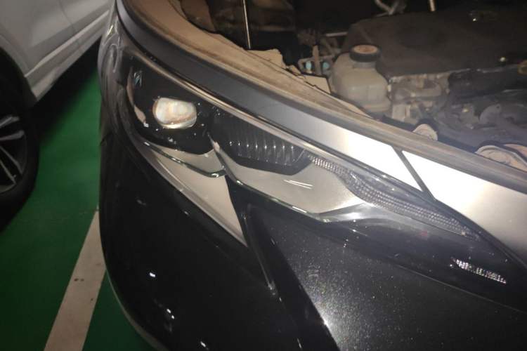 Used Toyota SIENNA 2021 2.5L Hybrid Premium Edition Right Front Headlight