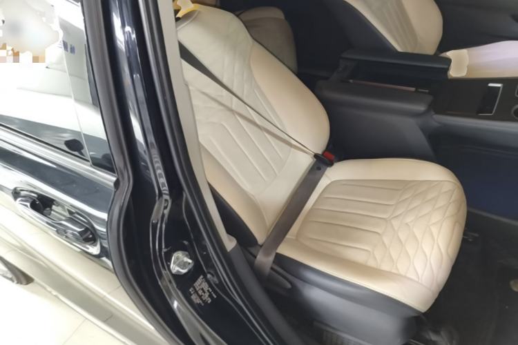 Used Toyota SIENNA 2021 2.5L Hybrid Comfort Edition Right Front Seat