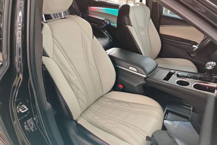 Used Toyota SIENNA 2021 2.5L Hybrid Comfort Edition Right Front Seat