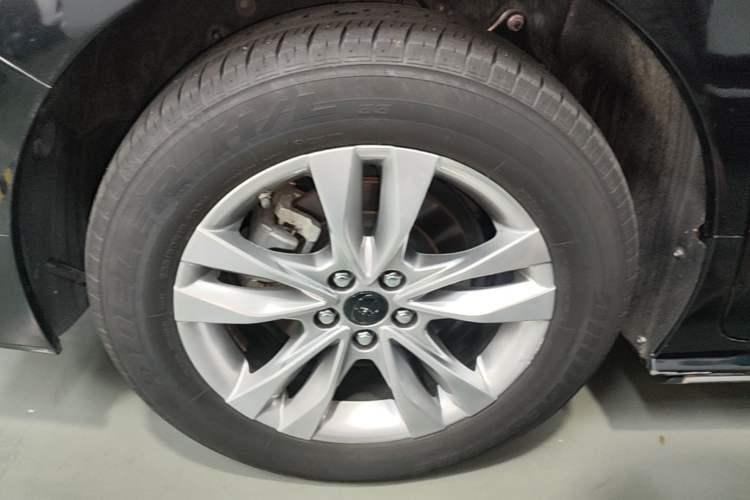 Used Toyota SIENNA 2021 2.5L Hybrid Ultimate Edition Right Rear Wheel Hub