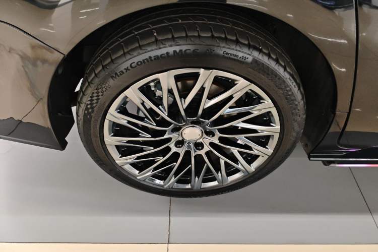 Used Toyota SIENNA 2021 2.5L Hybrid Comfort Edition Right Rear Wheel Hub