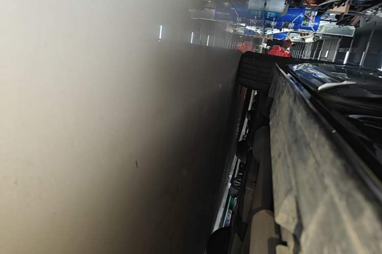 Used Toyota SIENNA 2021 2.5L Hybrid Platinum Edition Right Side Sill