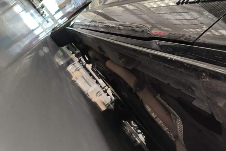 Used Toyota SIENNA 2021 2.5L Hybrid Luxury Edition Right Side Sill