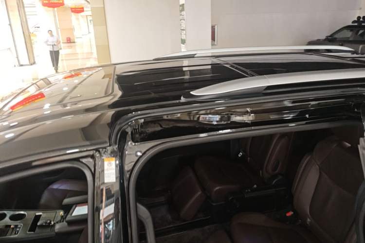 Used Toyota SIENNA 2021 2.5L Hybrid Platinum Edition Roof