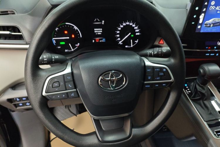 Used Toyota SIENNA 2021 2.5L Hybrid Comfort Edition Steering Wheel