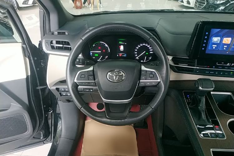 Used Toyota SIENNA 2021 2.5L Hybrid Luxury Edition Steering Wheel