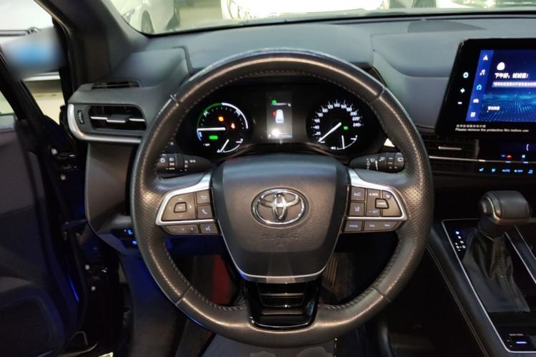 Used Toyota SIENNA 2021 2.5L Hybrid Premium Edition Steering Wheel