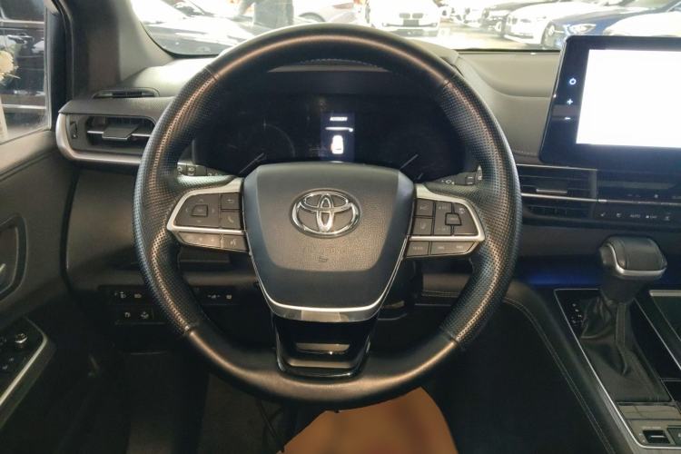 Used Toyota SIENNA 2021 2.5L Hybrid Premium Edition Steering Wheel