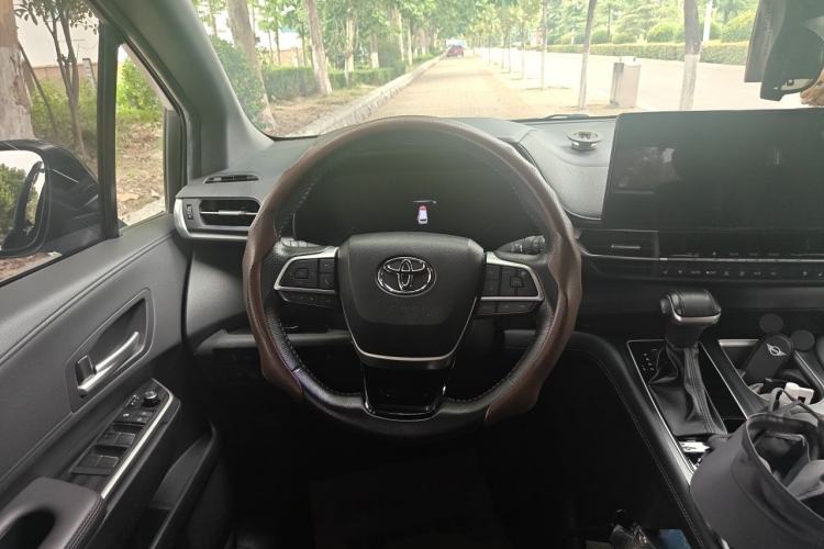 Used Toyota SIENNA 2021 2.5L Hybrid Premium Edition Steering Wheel