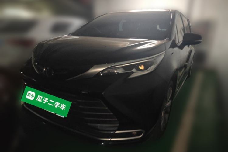Used Toyota SIENNA 2021 2.5L Hybrid Premium Edition Guazi used car, China used car export, Used car for sale, Used  cars, Cheapest cars for sale