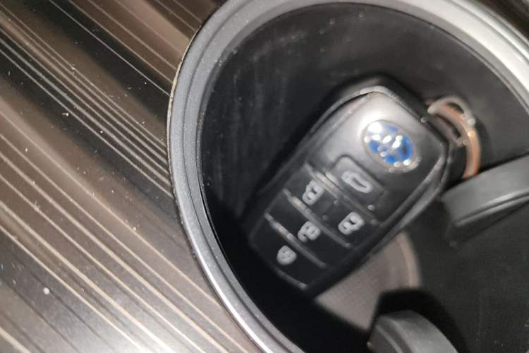 Used Toyota SIENNA 2021 2.5L Hybrid Ultimate Edition Vehicle Key