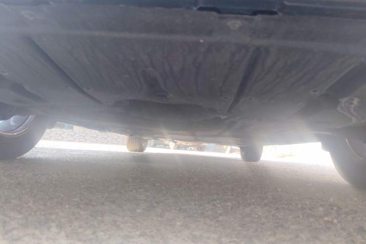 Used Toyota SIENNA 2021 2.5L Hybrid Platinum Edition Chassis Front