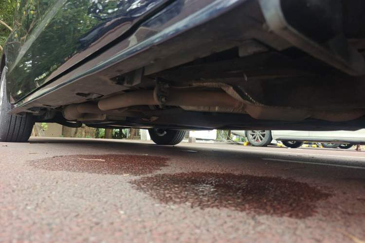 Used Toyota SIENNA  Chassis Front Right
