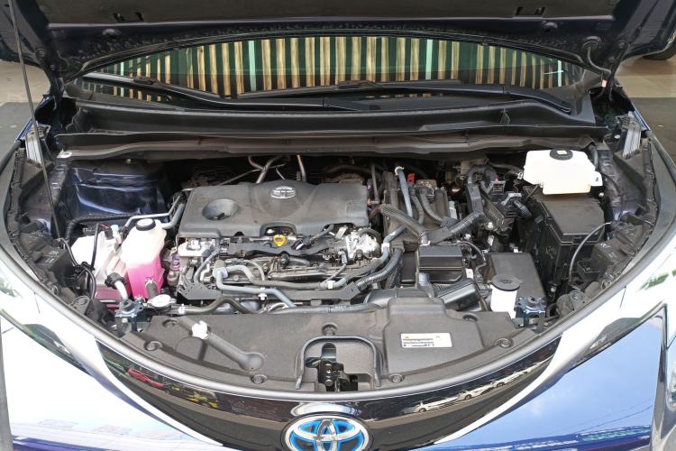 Used Toyota SIENNA 2021 2.5L Hybrid Ultimate Edition Engine Bay
