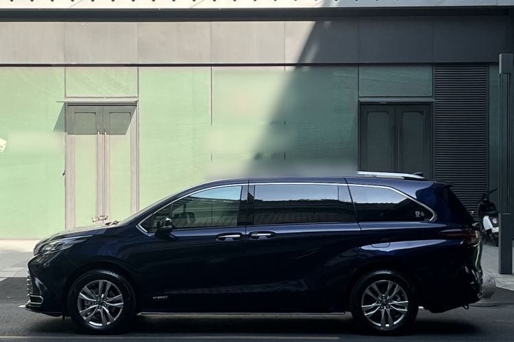 Used Toyota SIENNA 2021 2.5L Hybrid Ultimate Edition Exterior 10