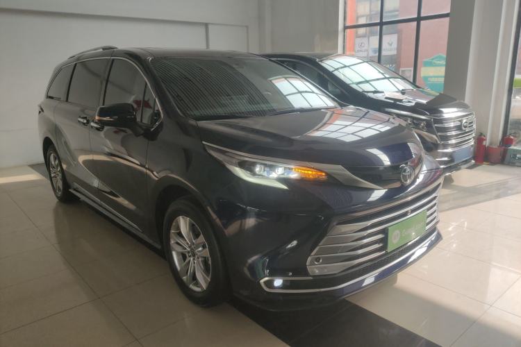 Used Toyota SIENNA 2021 2.5L Hybrid Platinum Edition Exterior 2