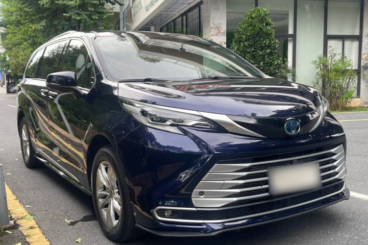 Used Toyota SIENNA 2021 2.5L Hybrid Platinum Edition Exterior 5