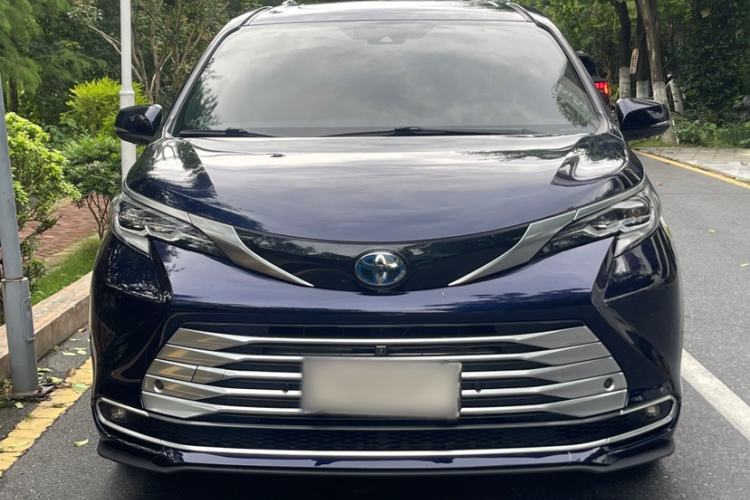 Used Toyota SIENNA 2021 2.5L Hybrid Platinum Edition Exterior 6