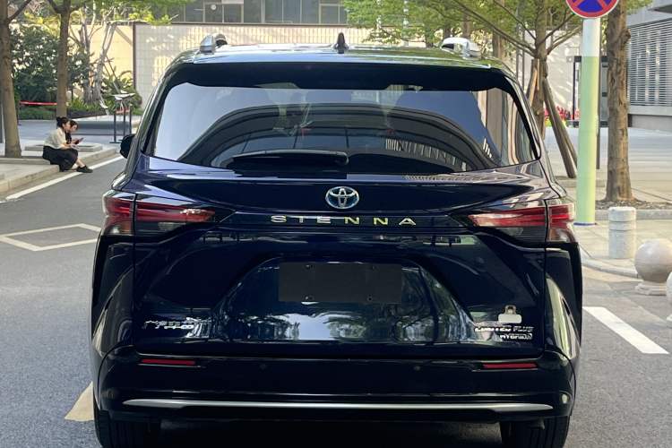 Used Toyota SIENNA 2021 2.5L Hybrid Ultimate Edition Exterior 7
