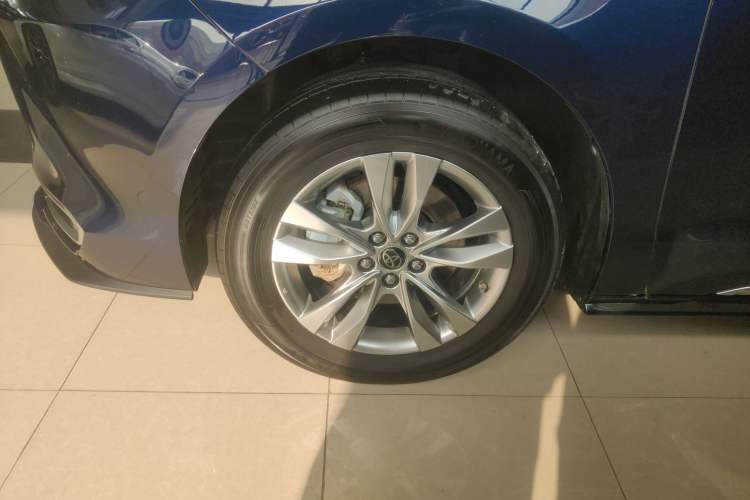 Used Toyota SIENNA 2021 2.5L Hybrid Platinum Edition Exterior 7