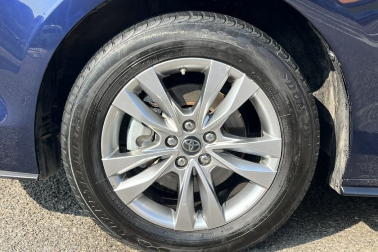 Used Toyota SIENNA 2021 2.5L Hybrid Ultimate Edition Exterior 8
