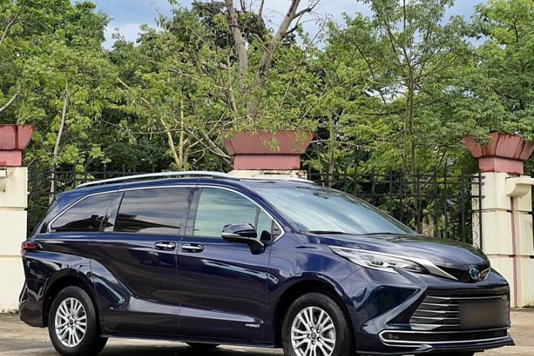 Used Toyota SIENNA 2021 2.5L Hybrid Luxury Edition Exterior 9
