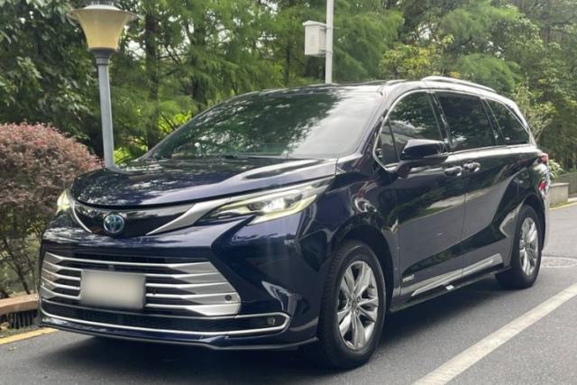 Used Toyota SIENNA 2021 2.5L Hybrid Platinum Edition