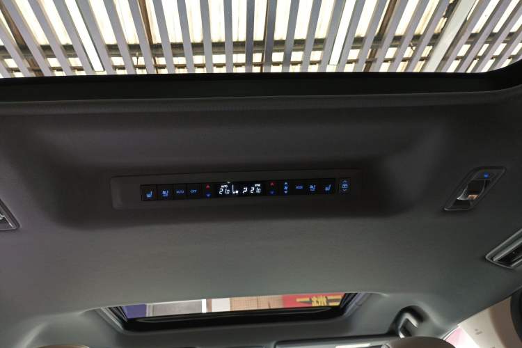 Used Toyota SIENNA 2021 2.5L Hybrid Ultimate Edition Headliner