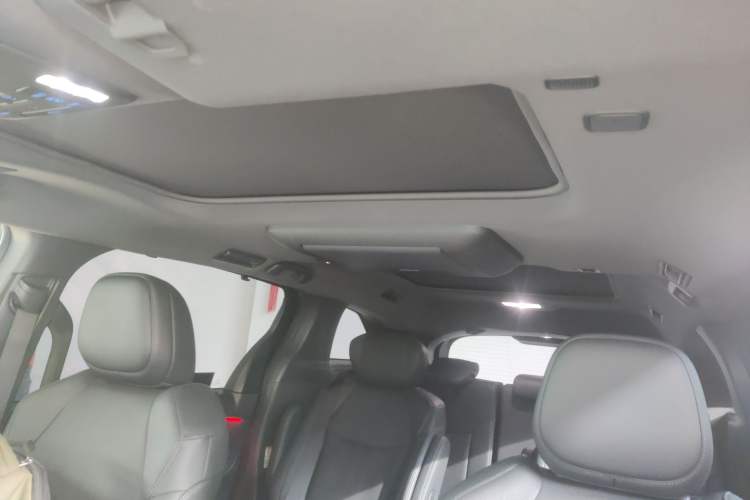Used Toyota SIENNA 2021 2.5L Hybrid Platinum Edition Headliner