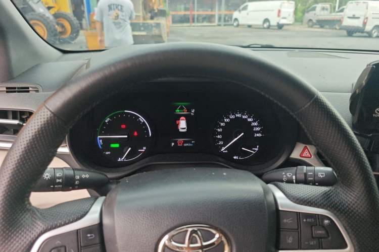 Used Toyota SIENNA 2021 2.5L Hybrid Luxury Edition Instrument Cluster