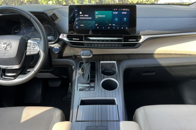 Used Toyota SIENNA 2021 2.5L Hybrid Ultimate Edition Interior 11