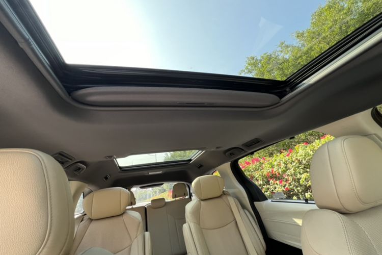 Used Toyota SIENNA 2021 2.5L Hybrid Ultimate Edition Interior 13