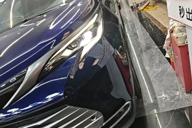 Used Toyota SIENNA 2021 2.5L Hybrid Platinum Edition Left Front Headlight