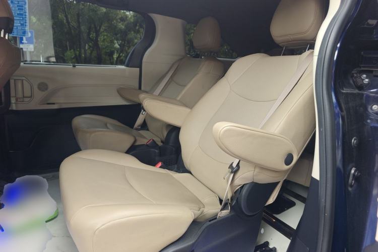 Used Toyota SIENNA  Left Rear Seat