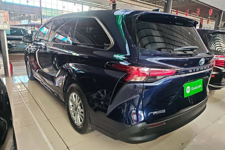 Used Toyota SIENNA 2021 2.5L Hybrid Comfort Edition Left Side