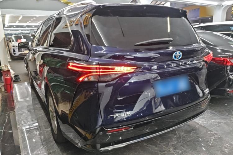 Used Toyota SIENNA 2021 2.5L Hybrid Platinum Edition Rear Left 45 Deg