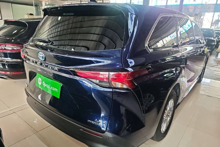 Used Toyota SIENNA 2021 2.5L Hybrid Comfort Edition Rear Right 45 Deg