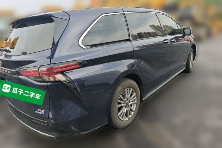 Used Toyota SIENNA 2021 2.5L Hybrid Luxury Edition Rear Right 45 Deg