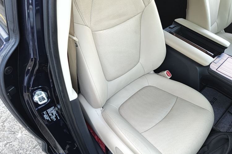 Used Toyota SIENNA 2021 2.5L Hybrid Luxury Edition Right Front Seat