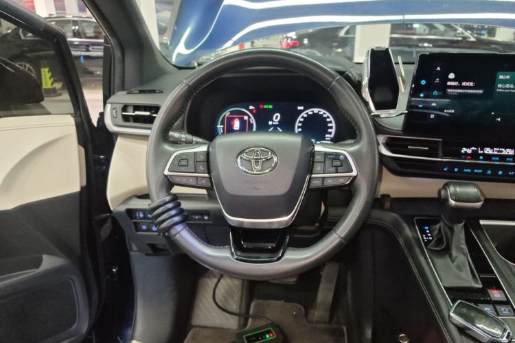 Used Toyota SIENNA 2021 2.5L Hybrid Ultimate Edition Steering Wheel