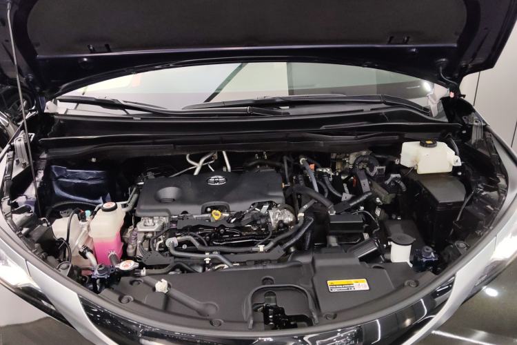 Used Toyota SIENNA 2021 2.5L Hybrid Ultimate Edition Engine Bay
