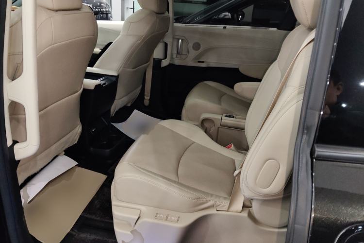 Used Toyota SIENNA 2021 2.5L Hybrid Ultimate Edition Left Rear Seat