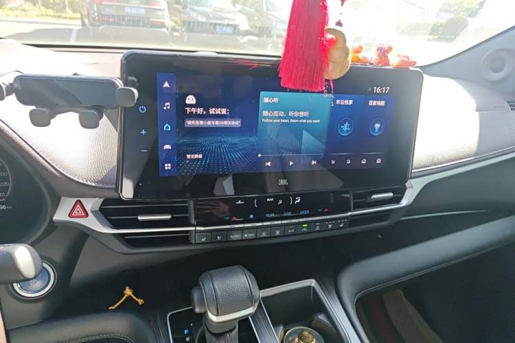 Used Toyota SIENNA 2021 2.5L Hybrid Platinum Edition Audio And AC Panel