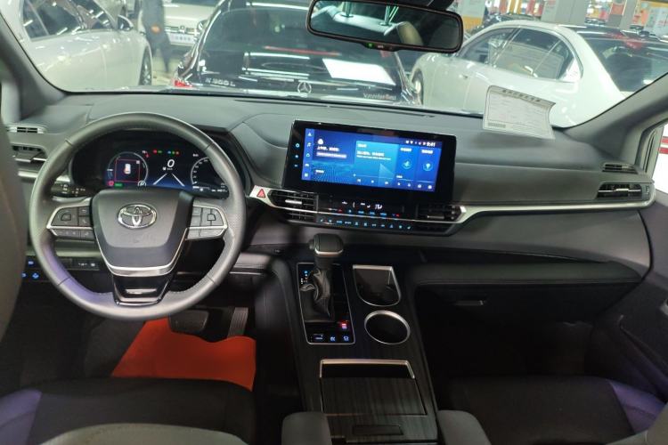 Used Toyota SIENNA 2021 2.5L Hybrid Ultimate Edition Center Console