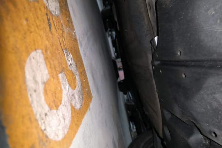 Used Toyota SIENNA 2021 2.5L Hybrid Ultimate Edition Chassis Front