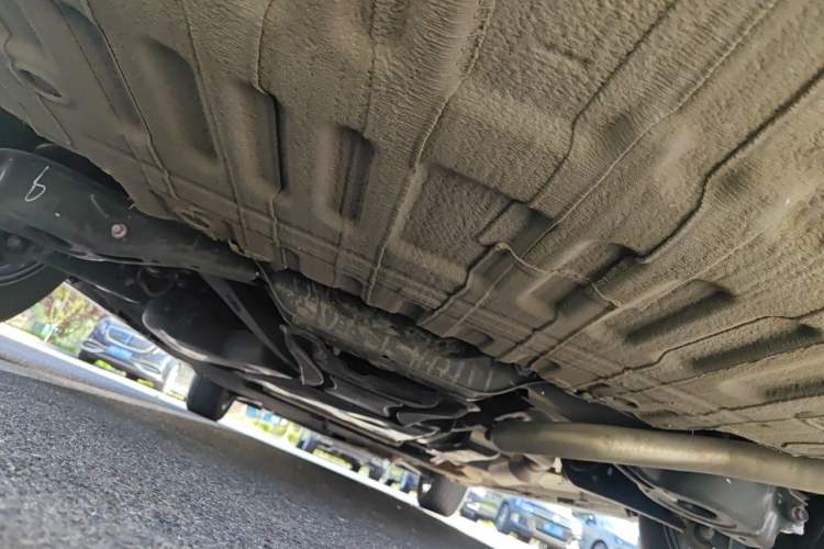 Used Toyota SIENNA 2021 2.5L Hybrid Platinum Edition Chassis Rear