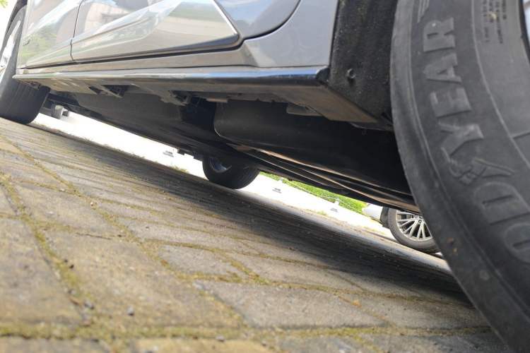 Used Toyota SIENNA 2021 2.5L Hybrid Platinum Edition Chassis Rear Left