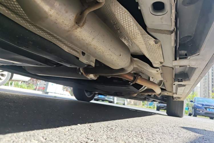 Used Toyota SIENNA 2021 2.5L Hybrid Platinum Edition Chassis Rear Right